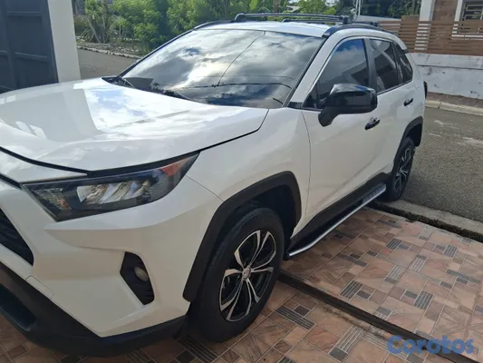 jeepetas y camionetas - TOYOTA RAV4 LE 2019 3