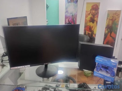 Oferta de Playstation 4 Fat + Monitor Sceptre 100H