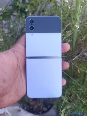 celulares y tabletas - Samsung galaxy flip 4 de 128gb nuevo y desbloqueado para todas las compañías  2