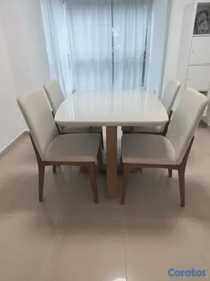 muebles y colchones - Mesa de comedor de 4 sillas con tope de cristal 2