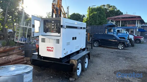 plantas e inversores - Planta eléctrica, 70 kilos, con 866 horas de uso, motor isuzu de 4 cilindros 
 3
