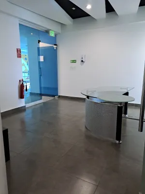 oficinas y locales comerciales - Alquilo oficina  edifcorporativo arroyo hondo viej 5