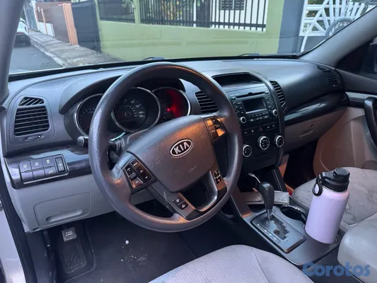 jeepetas y camionetas - Venta Kia Sorento 2011 – 2.4L GDI  4