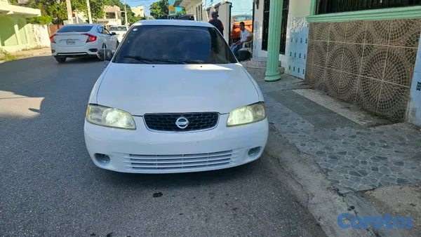 carros - Nissan sentra 2003 3