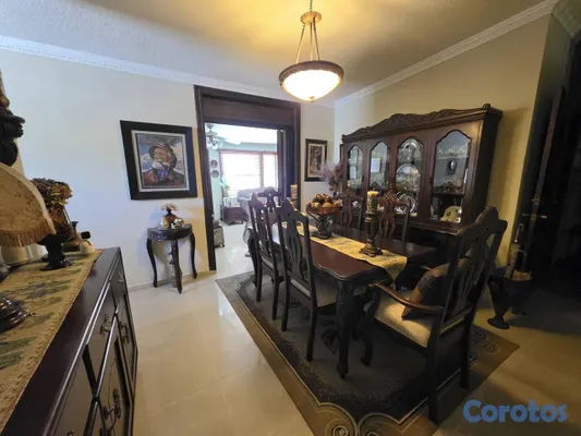 casas - Casa en venta + Terraza + Patio | Los Jardines del 9