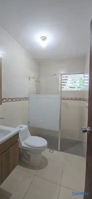 casas - 🏡 Casa de 3 Habitaciones con Patio y Jardín | Av. Los Beisbolistas | 2 Baños 10