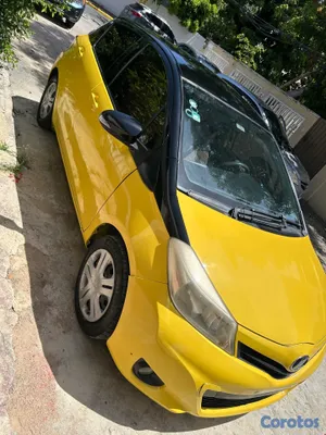 carros - Toyota vitz 2013 4