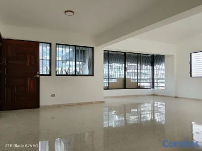 Los Cacicazgos. 2 habitaciones 2 baños 1 parqueo 4to piso sin ascensor 