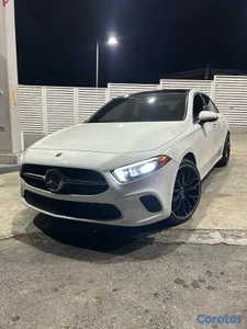 MERCEDES BENZ A220 2019