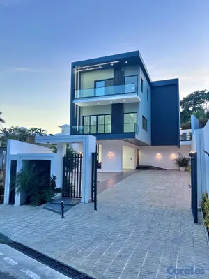 casas - Casa  moderna y nueva en Arrollo Hondo III 4