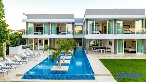 casas vacacionales y villas - Vendo Villa en Punta Cana con 6 Habitaciones Y Piscina 4