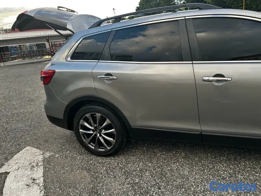 jeepetas y camionetas - Vendo Mazda CX-9 en excelentes condiciones  4
