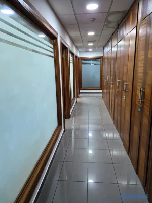 oficinas y locales comerciales - ALQUILO EN TORRE CORPORATIVA,   ESPACIOSA Y ELEGANTE OFICINA EN LA ESPERILLA  6
