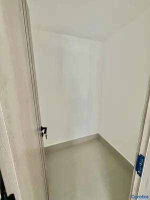 apartamentos - ALquiler de 2 habitaciones con baños / balcón hab servicio US 1600 8