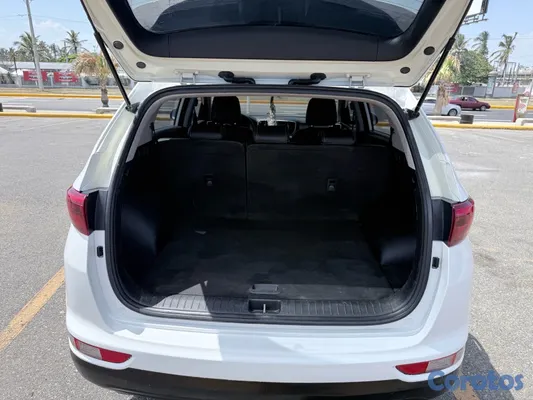 jeepetas y camionetas - Kia Sportage 2017 excelente condiciones  6