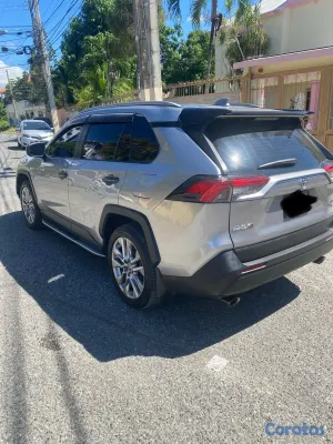 jeepetas y camionetas - TOYOTA RAV4 XLE 2021 4x2 🇺🇸 AMERICANA RD$1,600,000 NEGOCIABLE DE USO PERSONAL 4