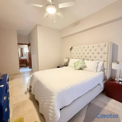 apartamentos - vendo naco apartamento piso 11 tres habitaciones 2.5 baños dos parqueos amplio  10
