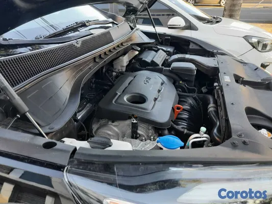 jeepetas y camionetas - Kia Sorento LX 2017 4