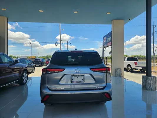 jeepetas y camionetas - Toyota Highlander XLE 2021 2