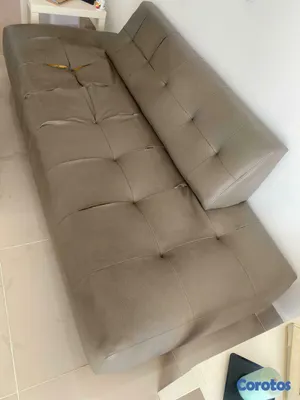 muebles y colchones - Sofa Moderno ! Grande ! 7 x 3 " ! Necesita Algo de 4