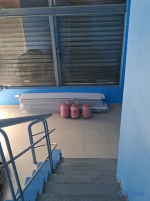 oficinas y locales comerciales - Alquilo Local 2 niveles 350 mts  mts en la 27 febr 3