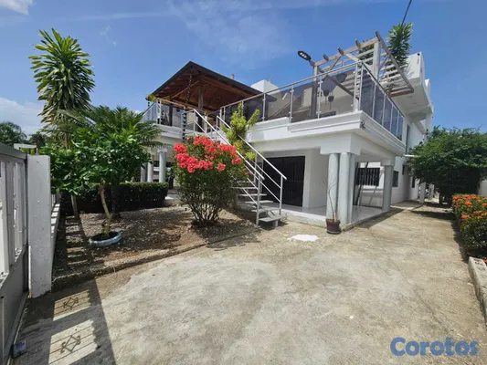 casas - Casa de 2 viviendas independientes en Venta en San 2