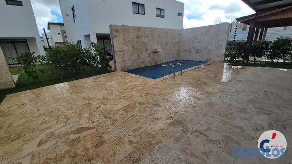 casas - Villa de Lujo de Dos Niveles con Piscina · Ref 140 5