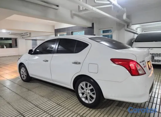 carros - Vendo Nissan Almera año 2022 casi nuevo 3