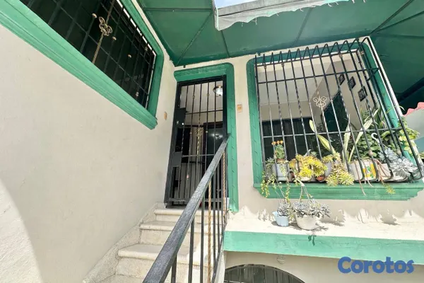 casas - Casa de 4 habitaciones en venta en Don Honorio 9