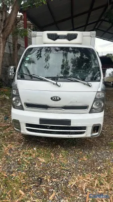 camiones y vehiculos pesados - Camión Kia Bongo 2016, Con refrigerador  4