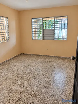 casas - Casa de un nivel para demoler con solar de 161 met 10