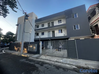 Estudio alquiler en la av. Jacobo prox. al metro