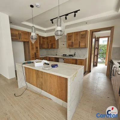 casas - OPORTUNIDAD Moderna y hermosa villa / casa en vent 5