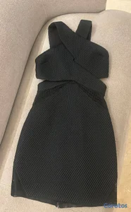 Vestido negro corto