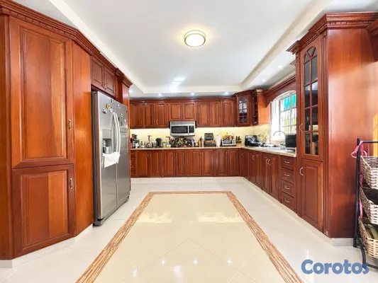 casas - CASA DE 3 NIVELES CON PANELES SOLARES EN VENTA EN VISTA HERMOSA  7