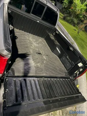 jeepetas y camionetas - Toyota Tacoma 2020 sr5 poco uso 4x4 único dueño  6