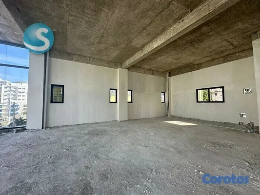 oficinas y locales comerciales - Hermoso apartamento en alquiler. 3
