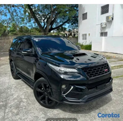 jeepetas y camionetas - Toyota fortuner 2017 2