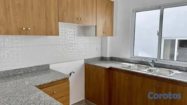 apartamentos - Vendo apartamento de 3 Habitaciones en Corales del Oeste 3