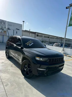 jeepetas y camionetas - 🚨 SE VENDE JEEP GRAND CHEROKEE L LIMITED 2021 🚨





 4