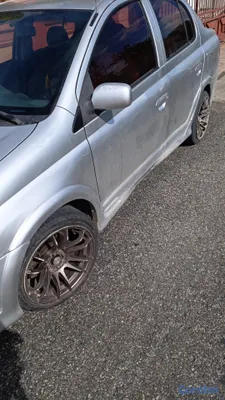 carros - Toyota Echo 2
