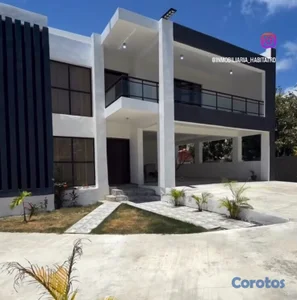 2.	Casa Moderna | 4 Habitaciones, Amplio Patio y Vista al Mar