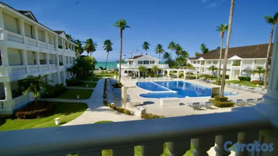 Apartamento de 2 Habitaciones en Primera Línea de Playa en Las Terrenas.