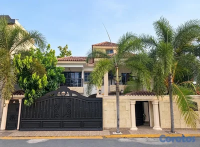 venta de casa en la autopista de san isidro brisa oriental con 453mts