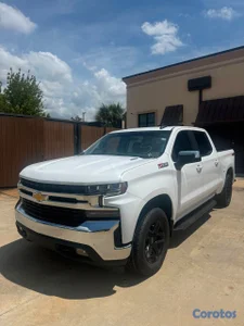 2021 Chevrolet Silverado z71 lt 