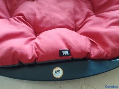 Perro feliz!! Cama y cojin para perro mediano