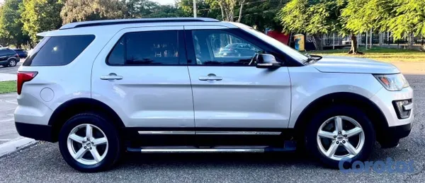 jeepetas y camionetas - vehículo en excelentes condiciones  2