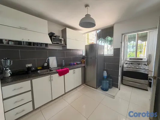 apartamentos - vendo la Julia tercer nivel dos habitaciones dos baños parqueo servicio  8