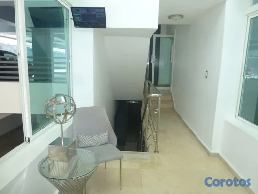 apartamentos - APARTAMENTO DE TRES HABITACIONES, DOS PARQUEOS TECHADOS Y EN URB. REAL  6