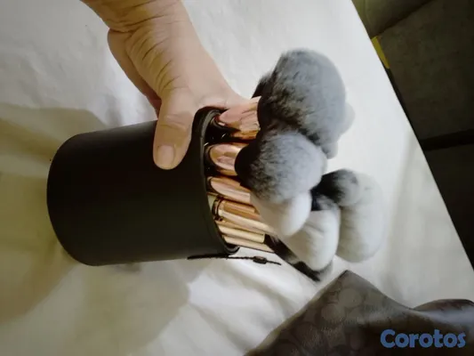 carteras y maletas - carteras uñas nuevas y otras usadas 3